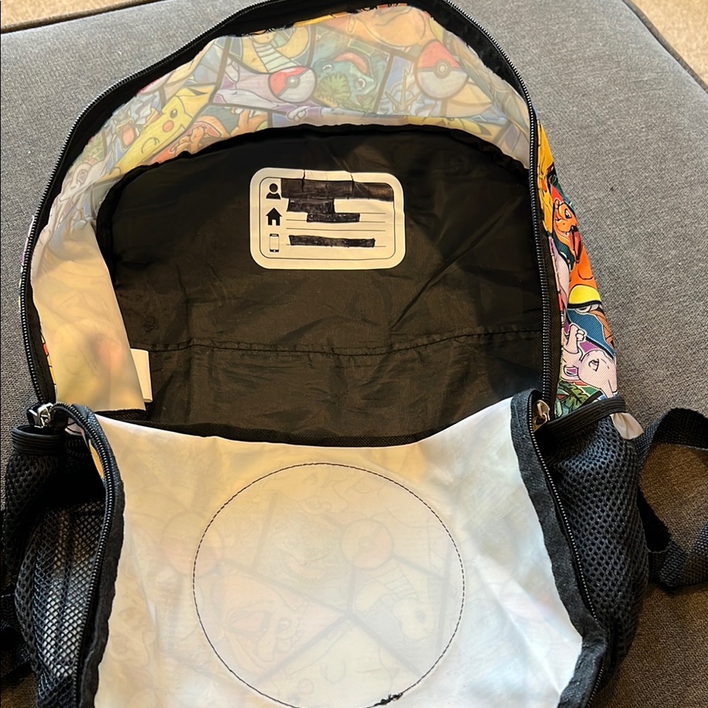 Pokémon backpack - Picture 3 of 4